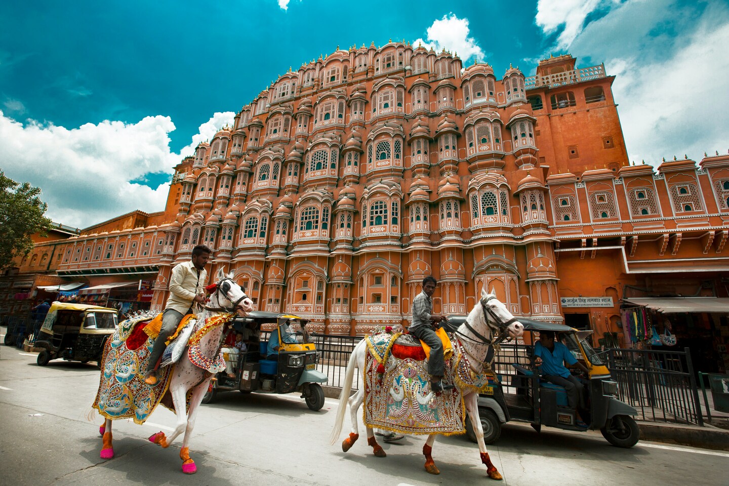 Hawa Mahal palace in Jaipur, Rajasthan